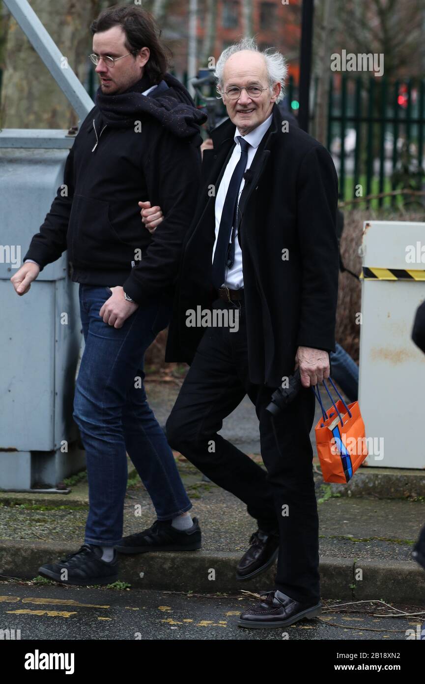 John Shipton (à droite), le père de Julian Assange, arrive à la Cour des magistrats de Belmarsh à Londres, où l'audience d'extradition du fondateur de Wikileaks Julian Assange doit avoir lieu. Banque D'Images