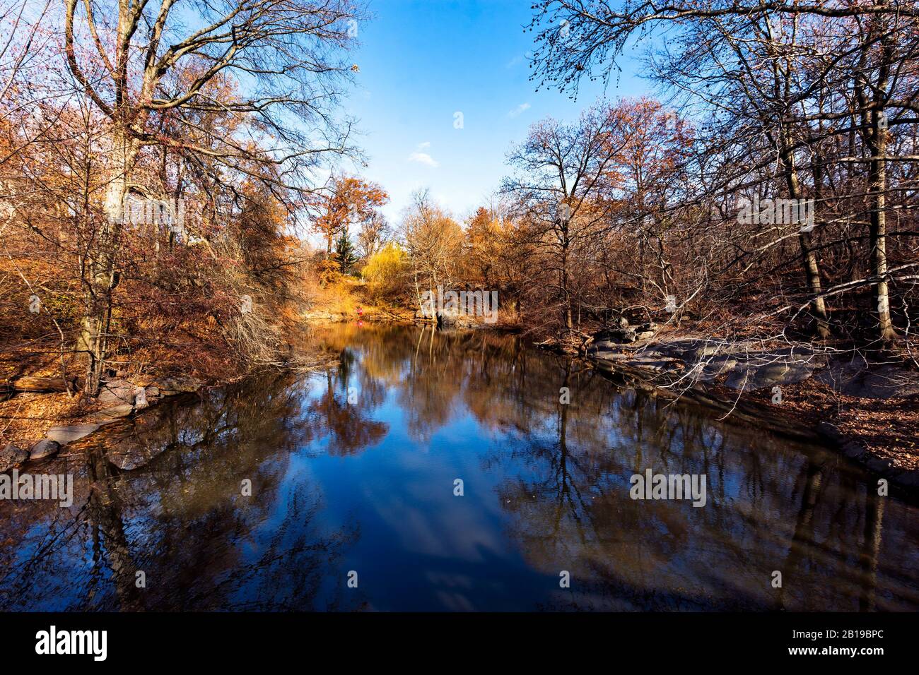 Paysage incroyable dans le Central Park urbain, l'une des attractions touristiques les plus visitées dans le monde à Manhattan, New York City, États-Unis. Banque D'Images