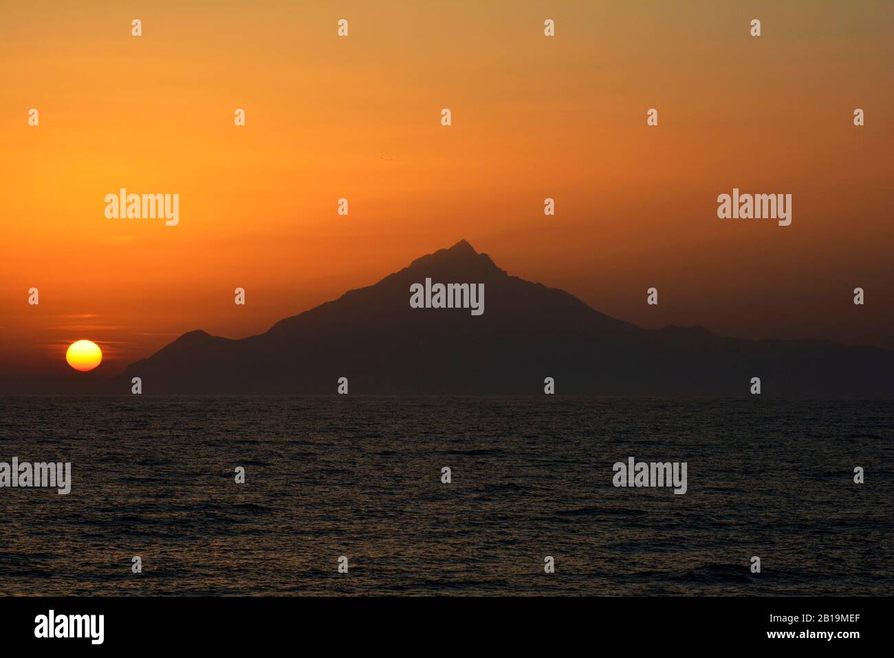 Grèce, coucher de soleil sur le Mont Athos Banque D'Images