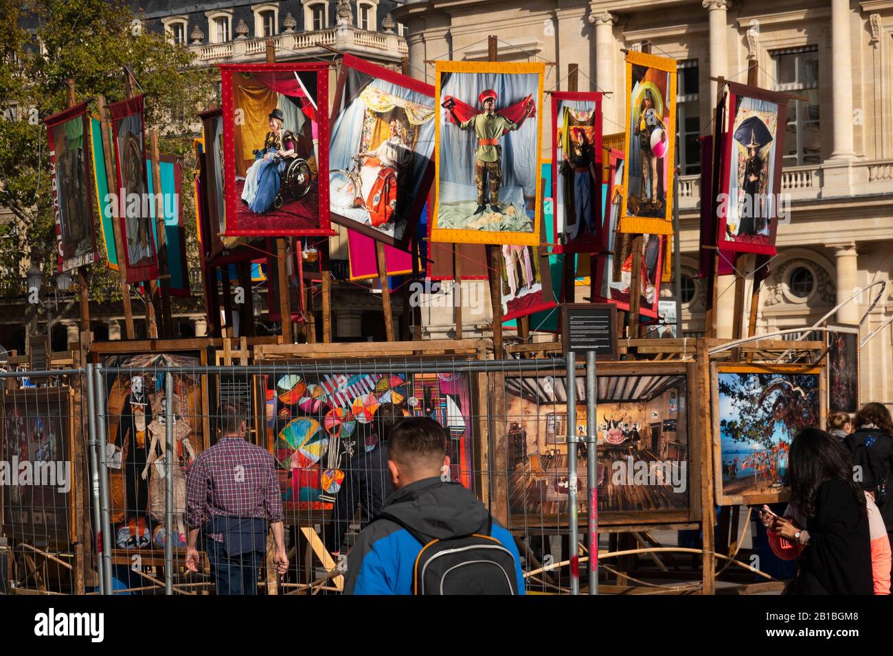 Exposition de photos sur place Colette Square Paris France Banque D'Images