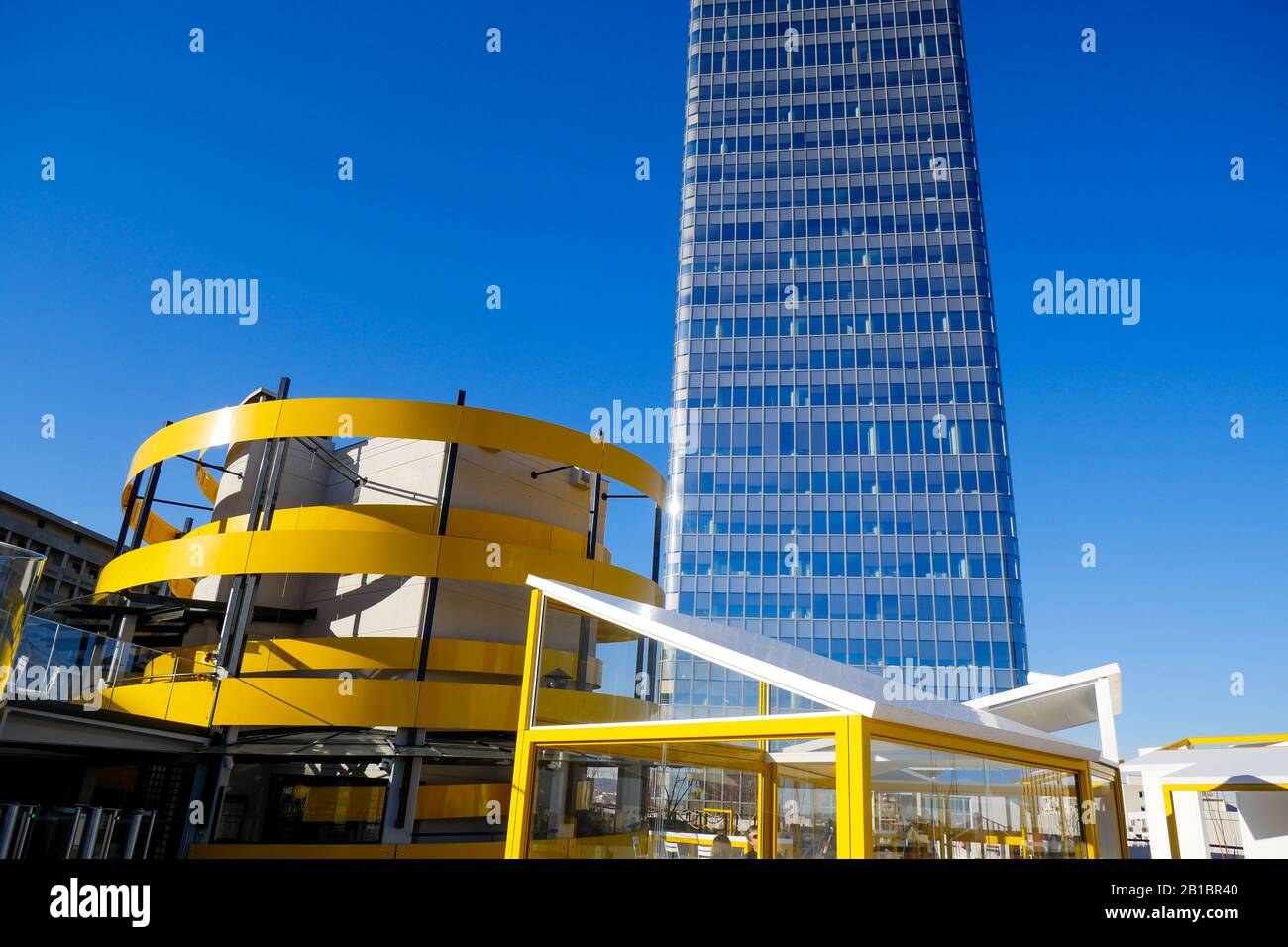 Jardin sur le toit, parking LPA, Halles Paul Bocuse, la part-Dieu, Lyon, France Banque D'Images