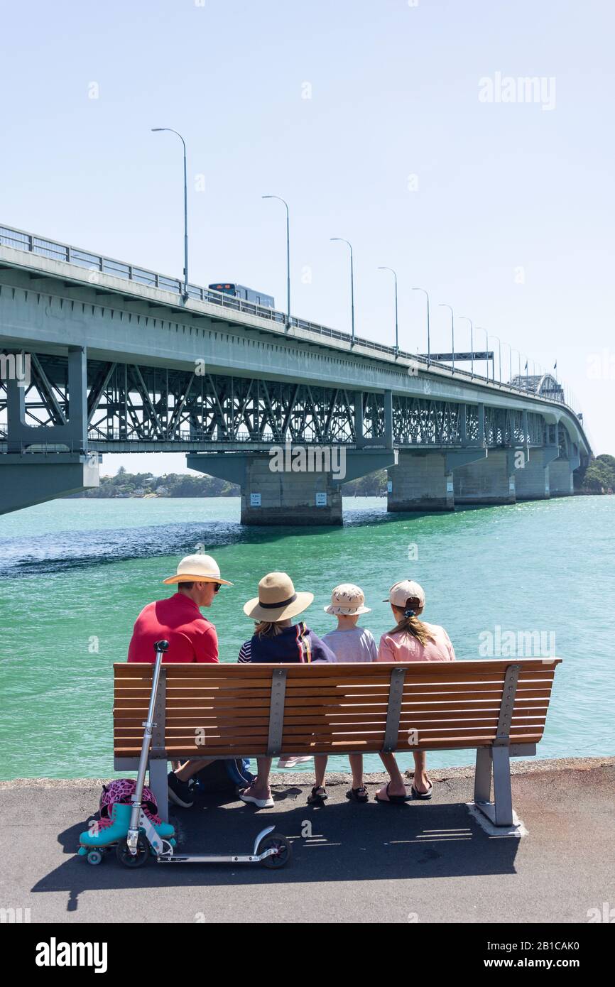 Vue Sur Le Pont Du Port D'Auckland Depuis Le Port De Plaisance De Westhaven, Westhaven, Auckland, Région D'Auckland, Nouvelle-Zélande Banque D'Images