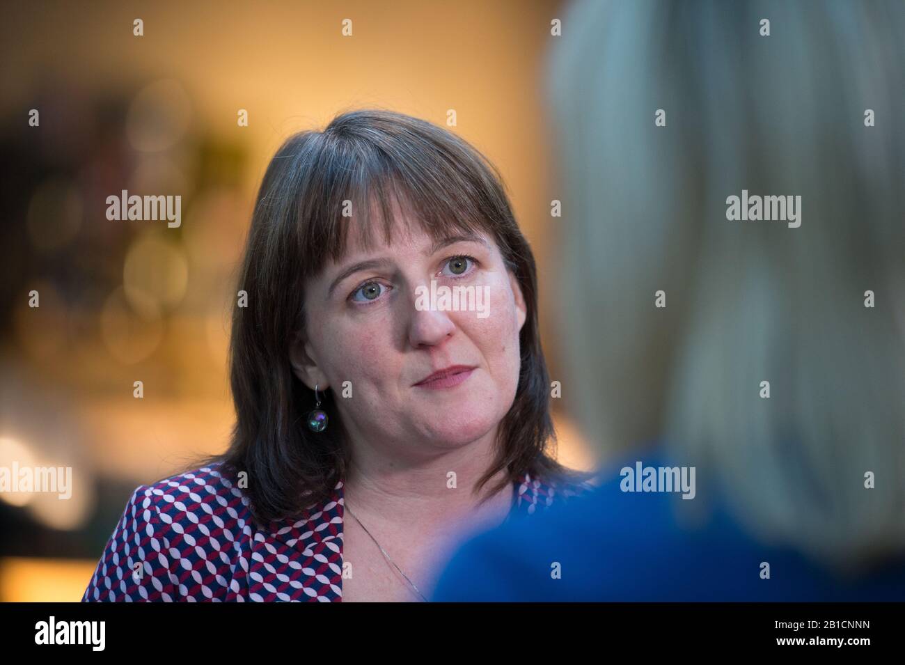 Édimbourg, Royaume-Uni. 28 Novembre 2019. Photo : Maree Todd MSP - Ministre de l’enfance. Les enfants aussi jeunes que huit peuvent avoir un casier judiciaire en Écosse, bien que par le biais des décisions des audiences des enfants plutôt que des tribunaux. Les militants ont demandé au gouvernement écossais de le porter à 14 ou 16 ans. Maree Todd MSP - le ministre de l’enfance a mis sur pied un nouveau groupe d’experts pour explorer la possibilité de relever à nouveau le seuil dans les trois ans. Au Parlement écossais. Crédit : Colin Fisher/Alay Live News. Banque D'Images