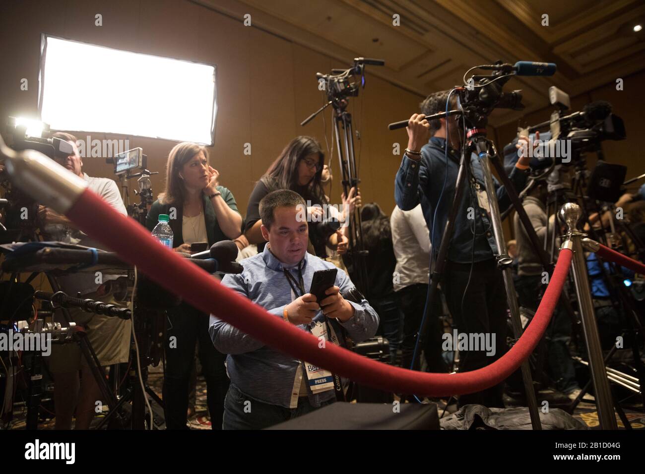 02222020 - Las Vegas, Nevada, États-Unis: Les médias observent le Caucus 2020 du Nevada au Bellagio, samedi 22 février 2020 à Las Vegas, Nevada. Banque D'Images