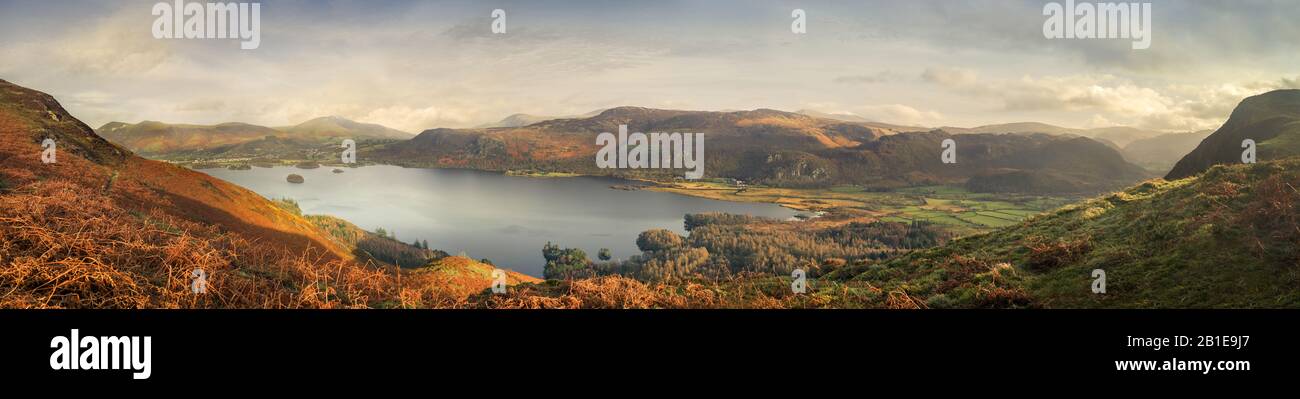 Vue de Catbells sur Keswick et Derwent Water. Banque D'Images