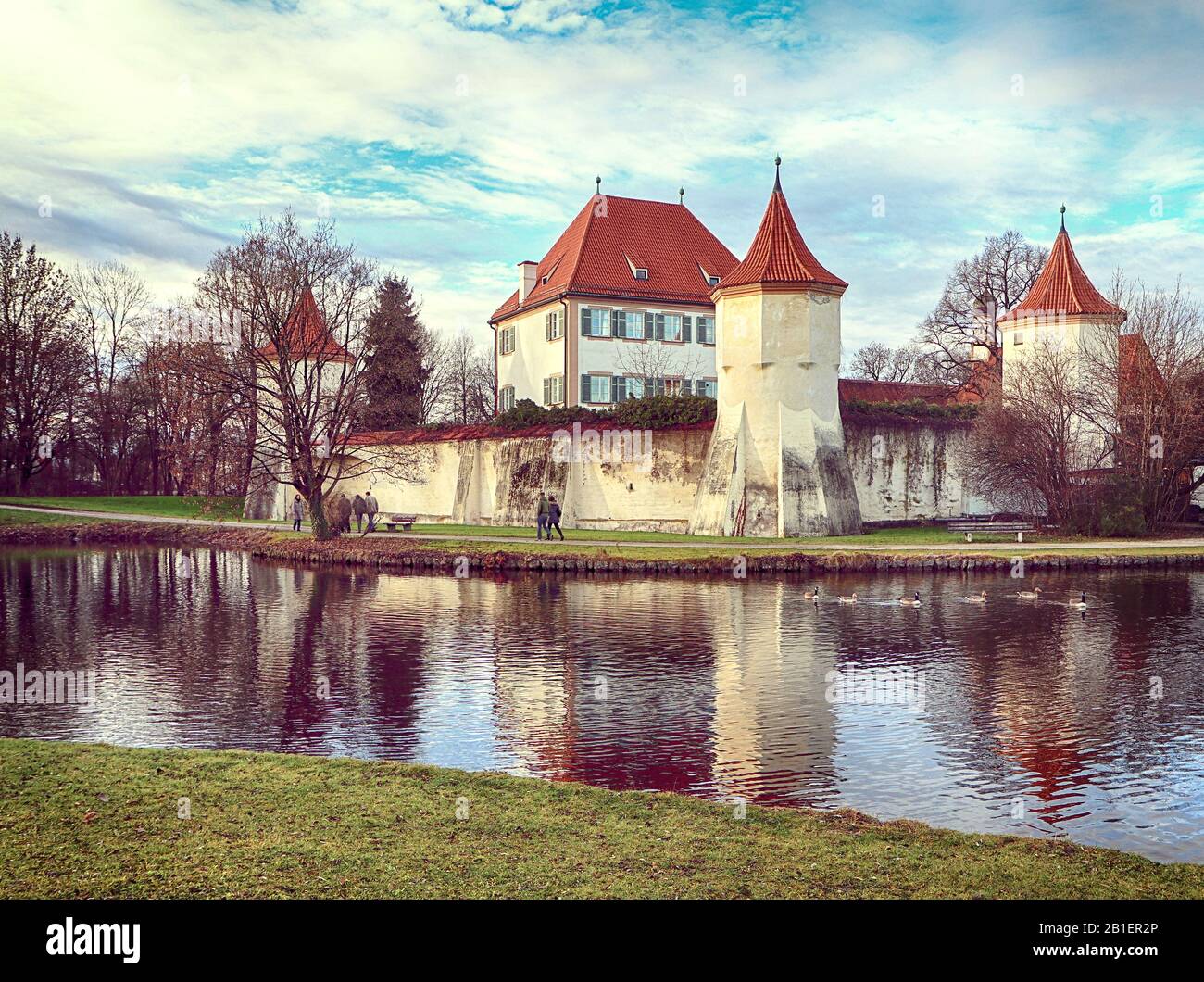 Munich, château de Blutenburg sur les rives de la rivière Wuerm, pavillon de chasse du duc de Bavière construit en l'an 1439 Banque D'Images