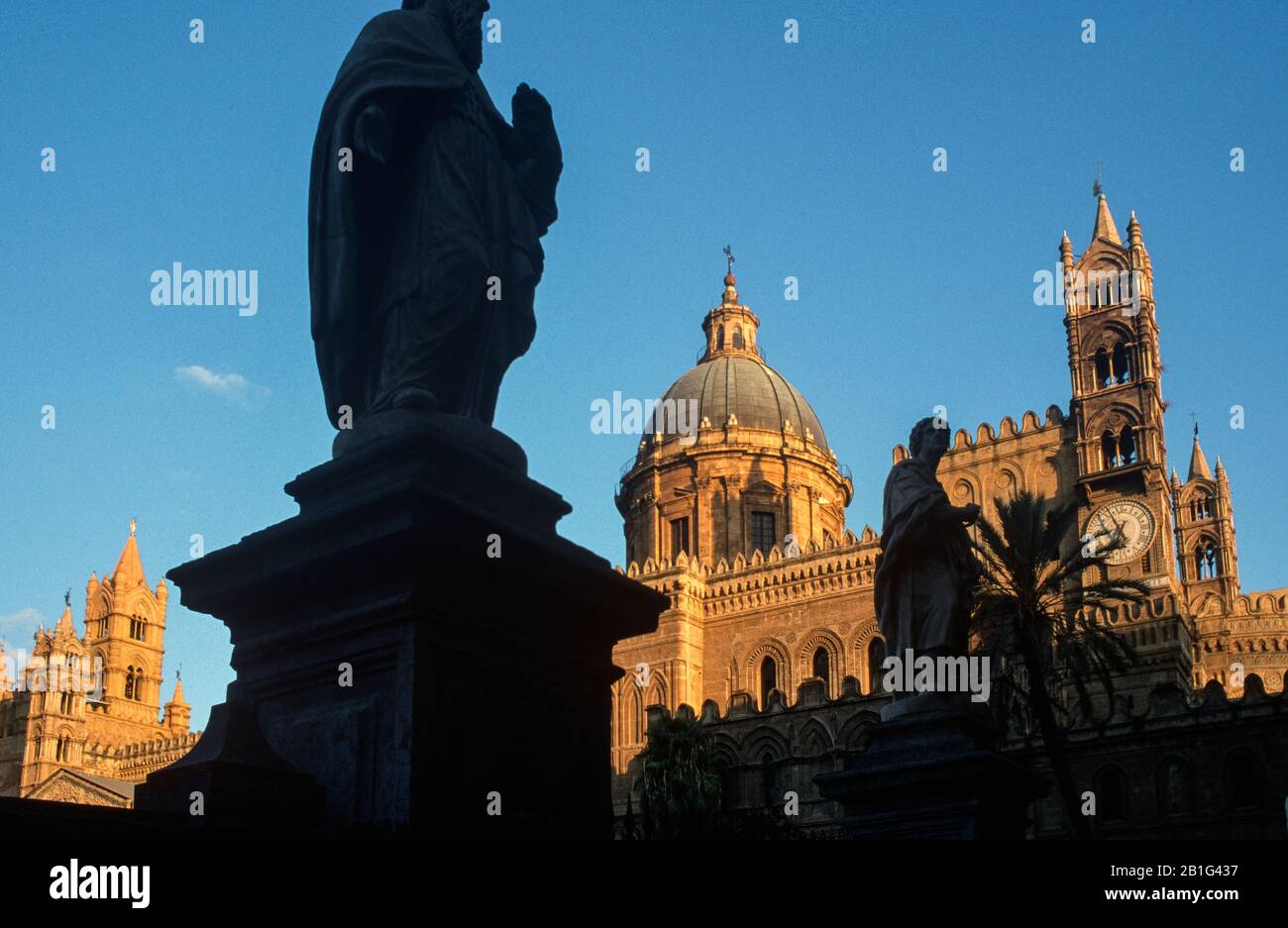 Vue sur la cathédrale de Palerme Banque D'Images