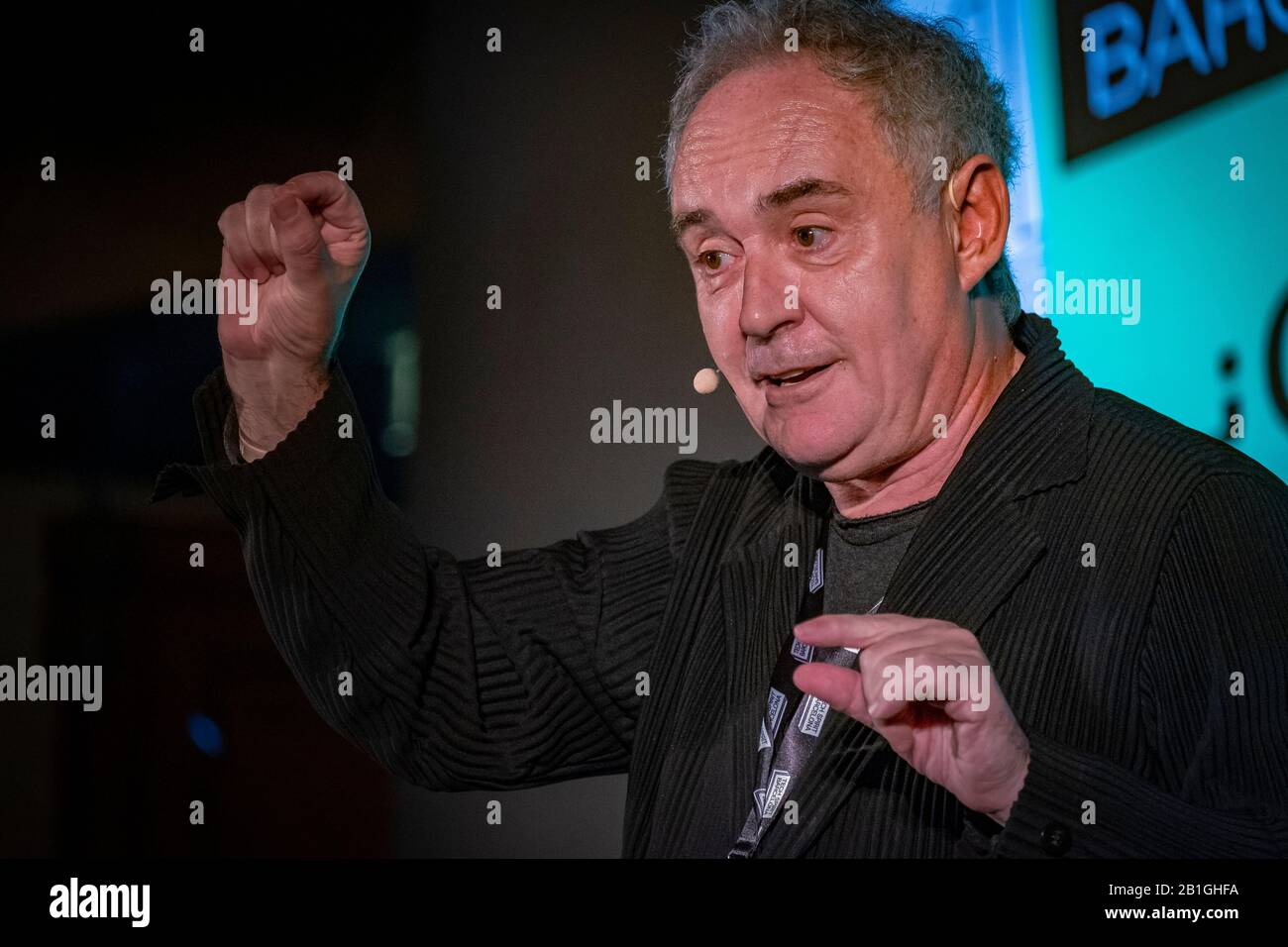 Ferran Adrià Acosta, fondateur du restaurant primé El Bulí à Cala Montjoi, parlant pendant l'événement.Premier jour de Tech Spirit Barcelona, un autre congrès improvisé au Mobile World Congress 2020 (MWC2020), qui vise à réunir de nouveaux talents, innovations commerciales et sponsors pour promouvoir la création de nouvelles initiatives commerciales. Banque D'Images