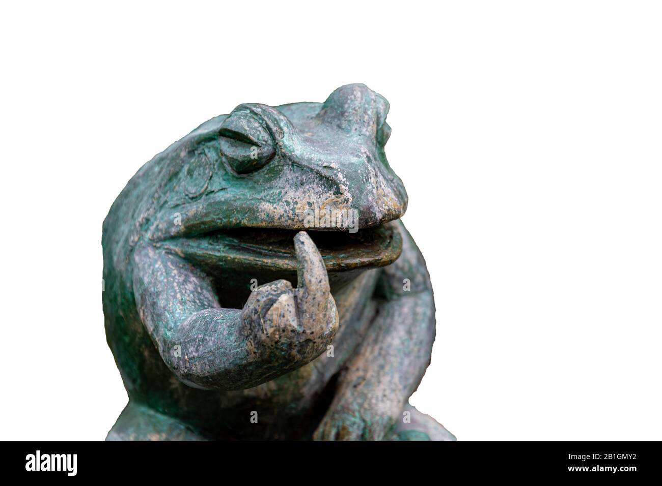 Une sculpture d'image isolée d'une grenouille verte montrant un fond blanc du doigt central Banque D'Images