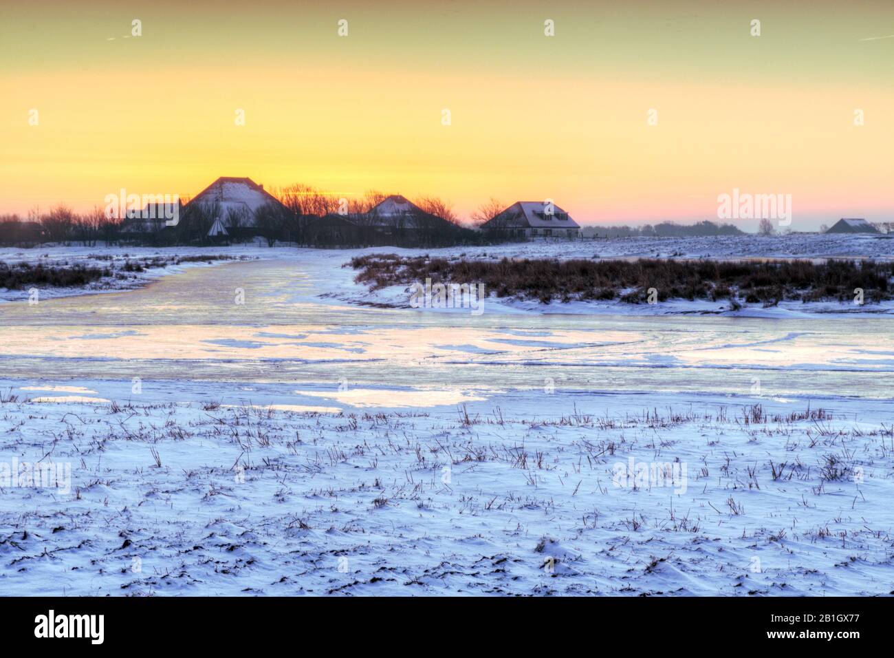 Lever du soleil à Nollen van Abbestede en hiver, Pays-Bas, Callantsog Banque D'Images