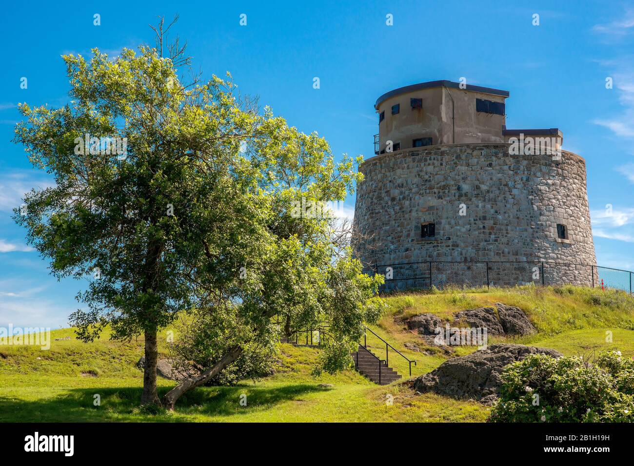 Tour Martello De Carleton À Saint John, Nouveau-Brunswick, Canada. Achevé en 1815, il faisait partie des défenses. C'est maintenant un lieu historique national. Banque D'Images