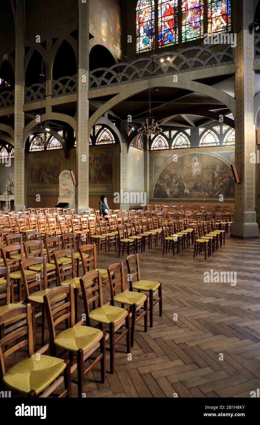 Vue intérieure de l'église Saint Jean de Montmartre ou de l'église Saint-Jean de Montmartre à Montmartre.Paris.France Banque D'Images
