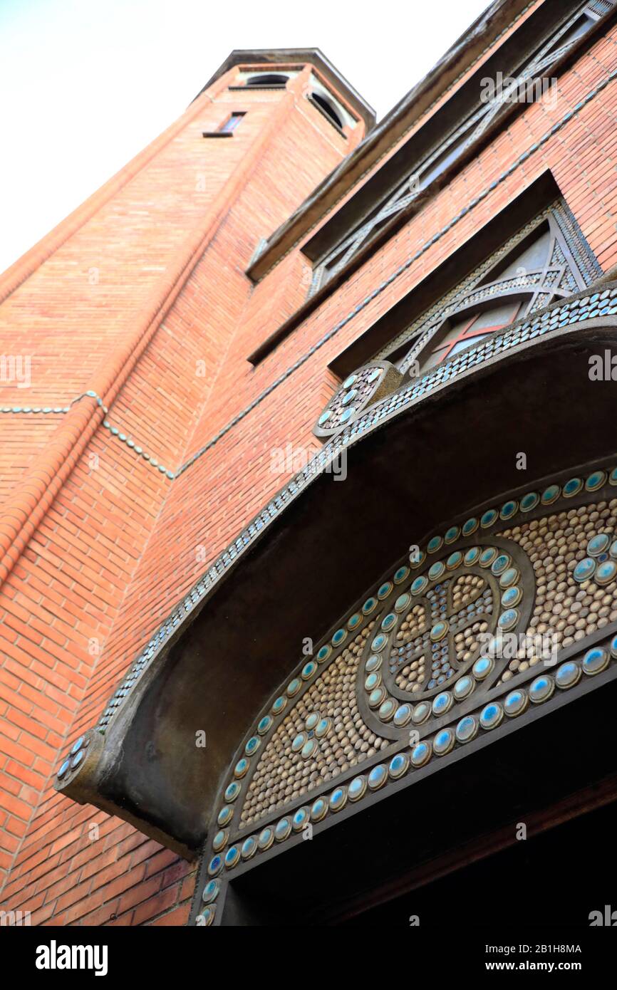 Vue extérieure de l'église Saint Jean de Montmartre ou de l'église Saint-Jean de Montmartre à Montmartre.Paris.France Banque D'Images