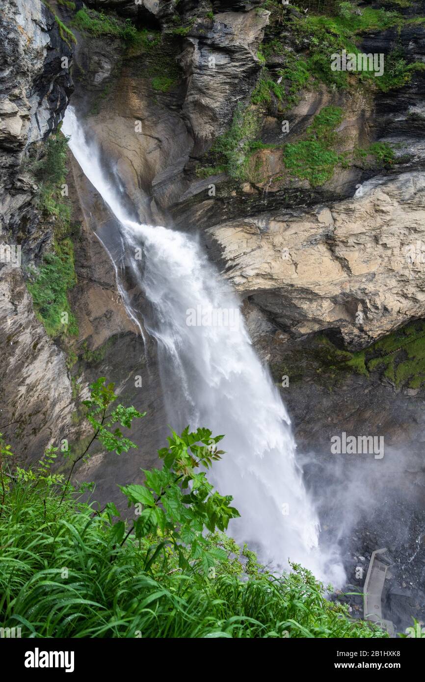 Chute d'eau Reichenbach en Suisse. La chute d'eau était la toile de fond du stand final de Sherlock Holmes. Il était au cas roaring de 250 m de haut Banque D'Images