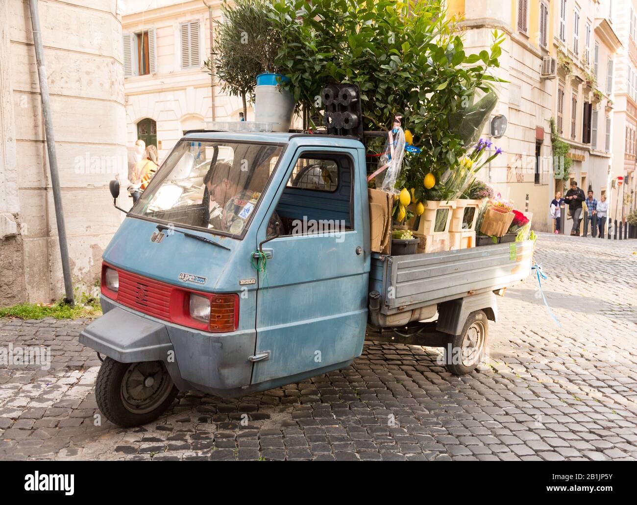 Piaggio Ape Truck à Rome, Italie Banque D'Images