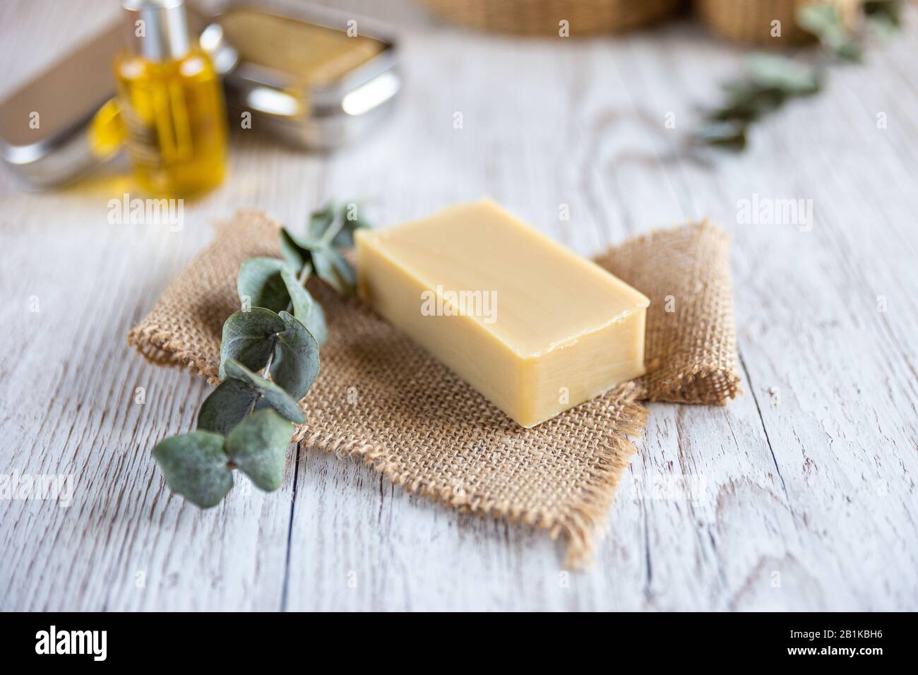 Produit de salle de bain naturel, savon fait main, horizontal Banque D'Images