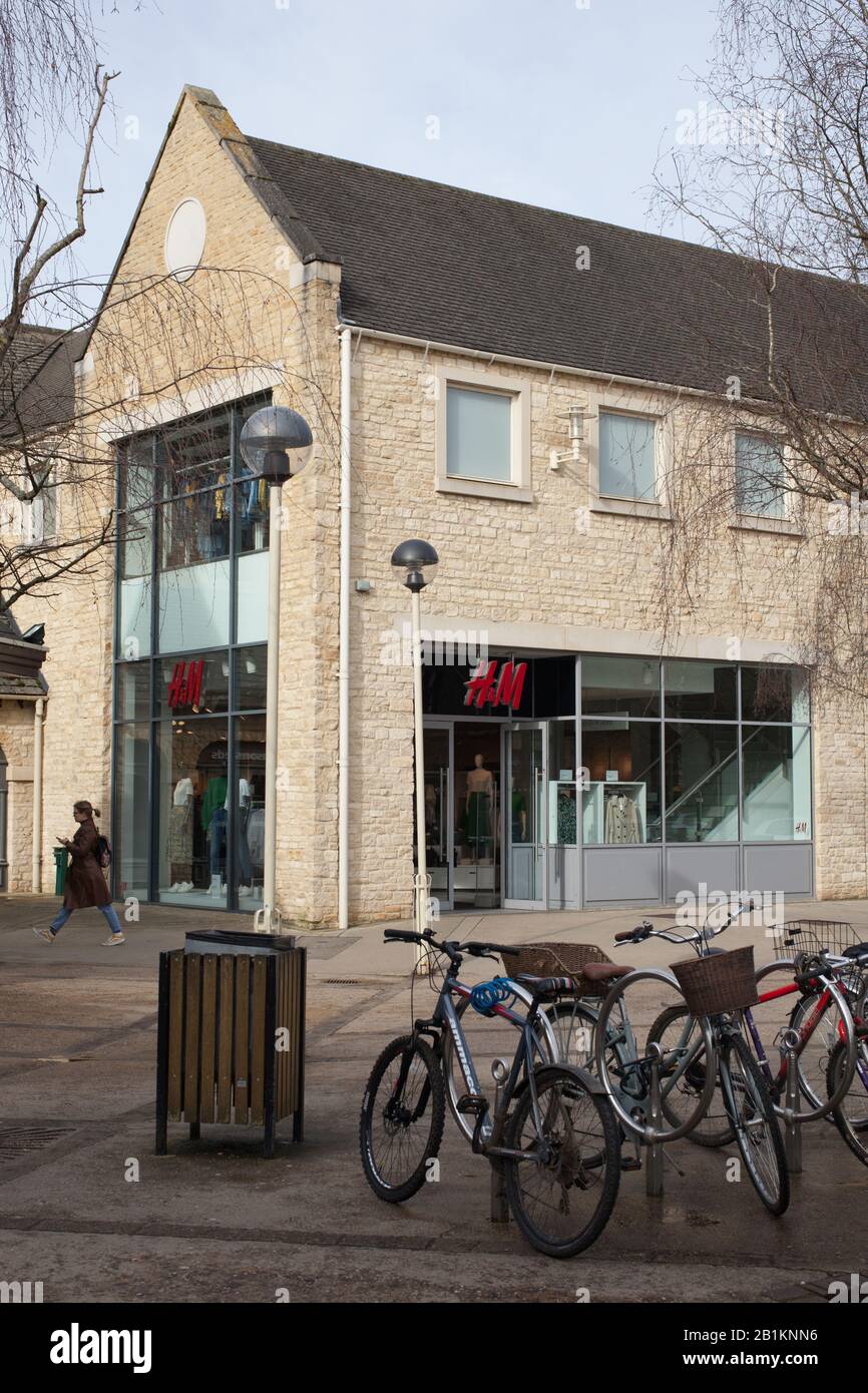 Boutique H & M à Witney, Oxfordshire, Royaume-Uni Banque D'Images