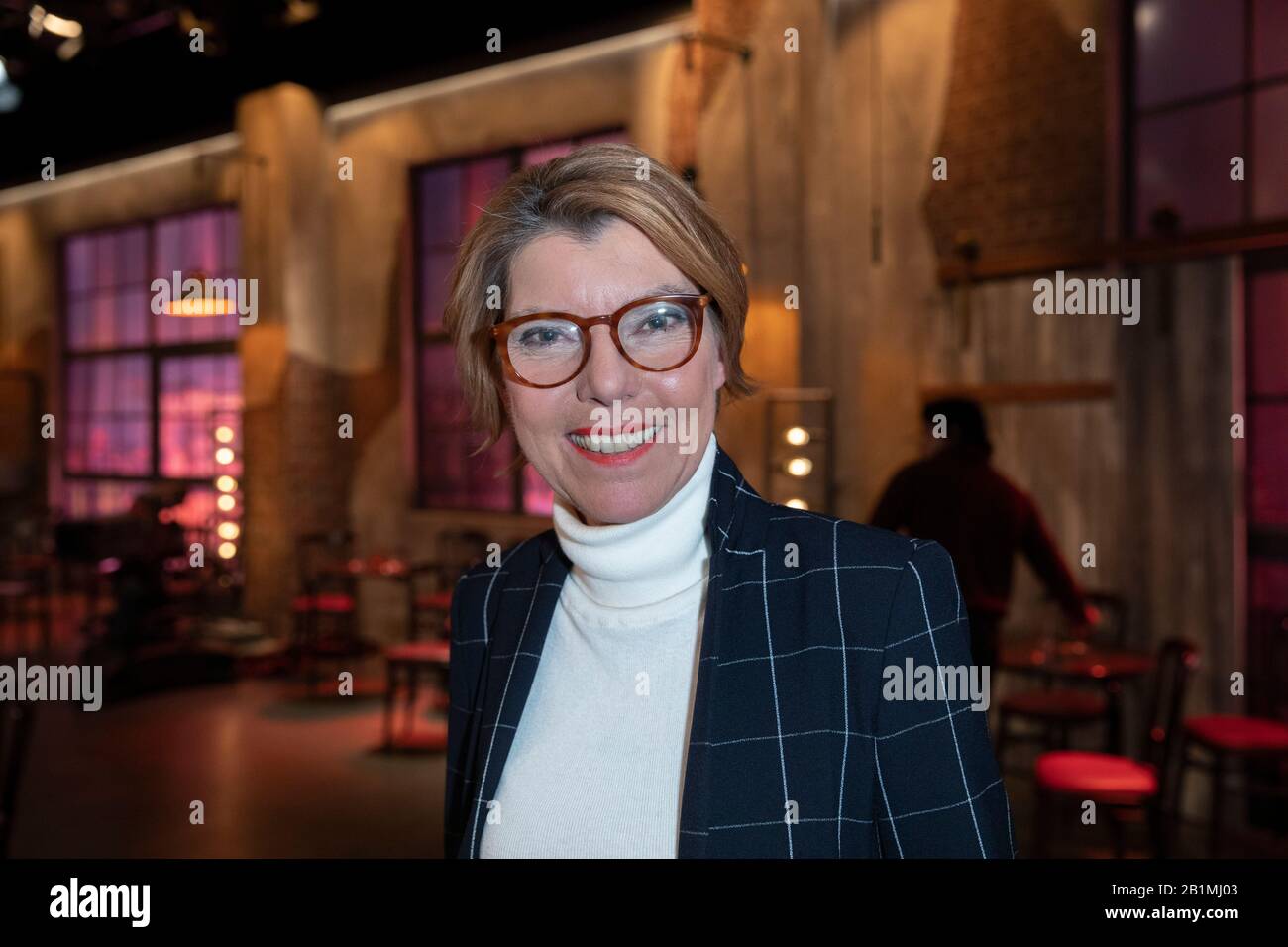 Bettina Böttinger bei der Aufzeichnf der WDR-Talkshow 'Kölner Treff' im WDR Studio BS 2. Köln, 14.02.2020 Banque D'Images