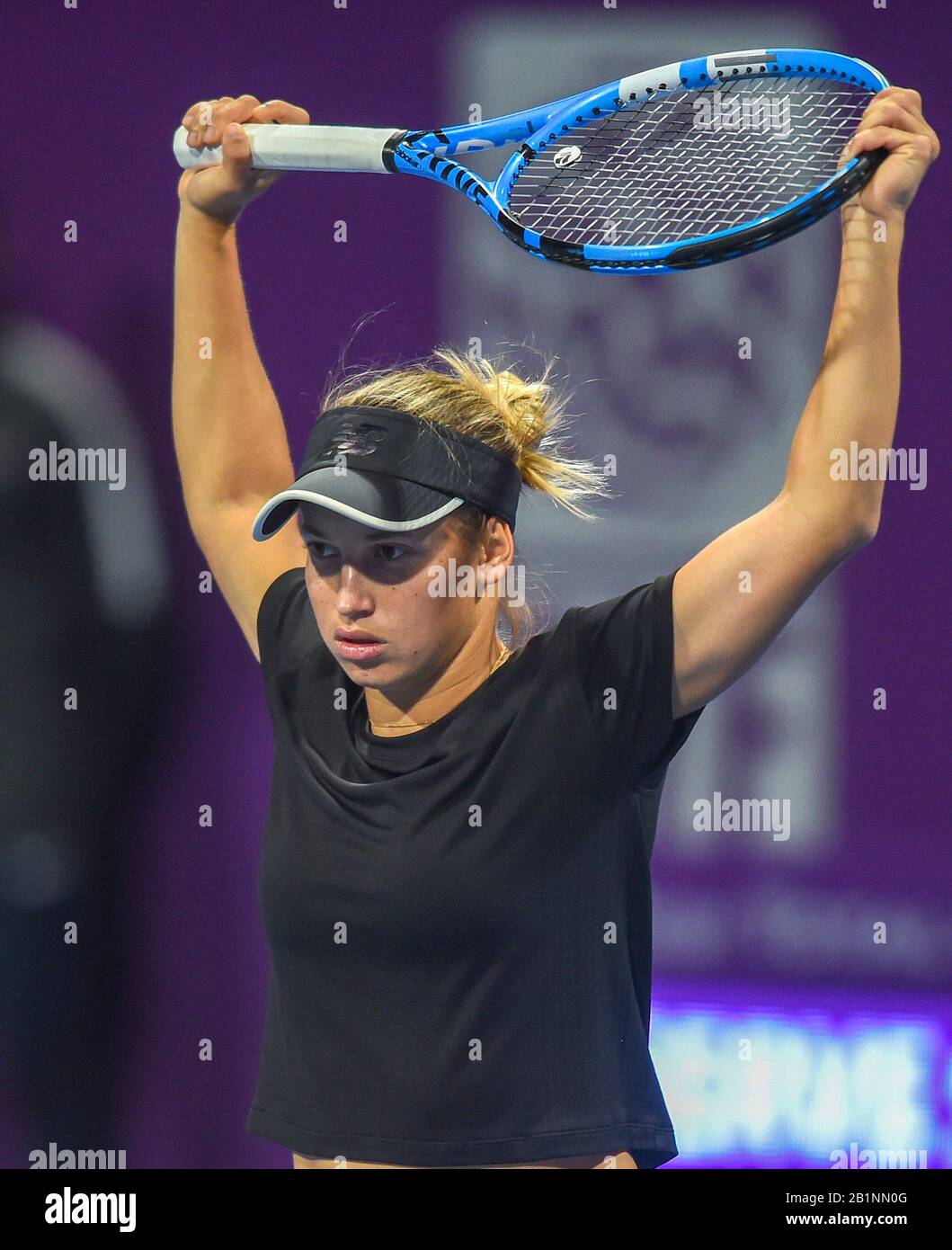 Doha, Qatar. 26 février 2020. Yulia Putintseva, du Kazakhstan, réagit lors du troisième tour de match des femmes contre Belinda Bencic, de Suisse, lors de l'ouverture WTA Qatar 2020 à Doha, au Qatar, le 26 février 2020. Crédit: Nikku/Xinhua/Alay Live News Banque D'Images