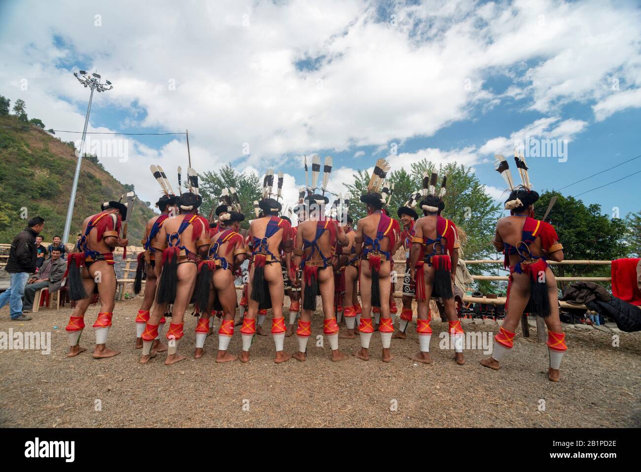 01 Décembre 2013, Nagaland, Inde. Naga Tribal Dance, Hornbill Festival Banque D'Images