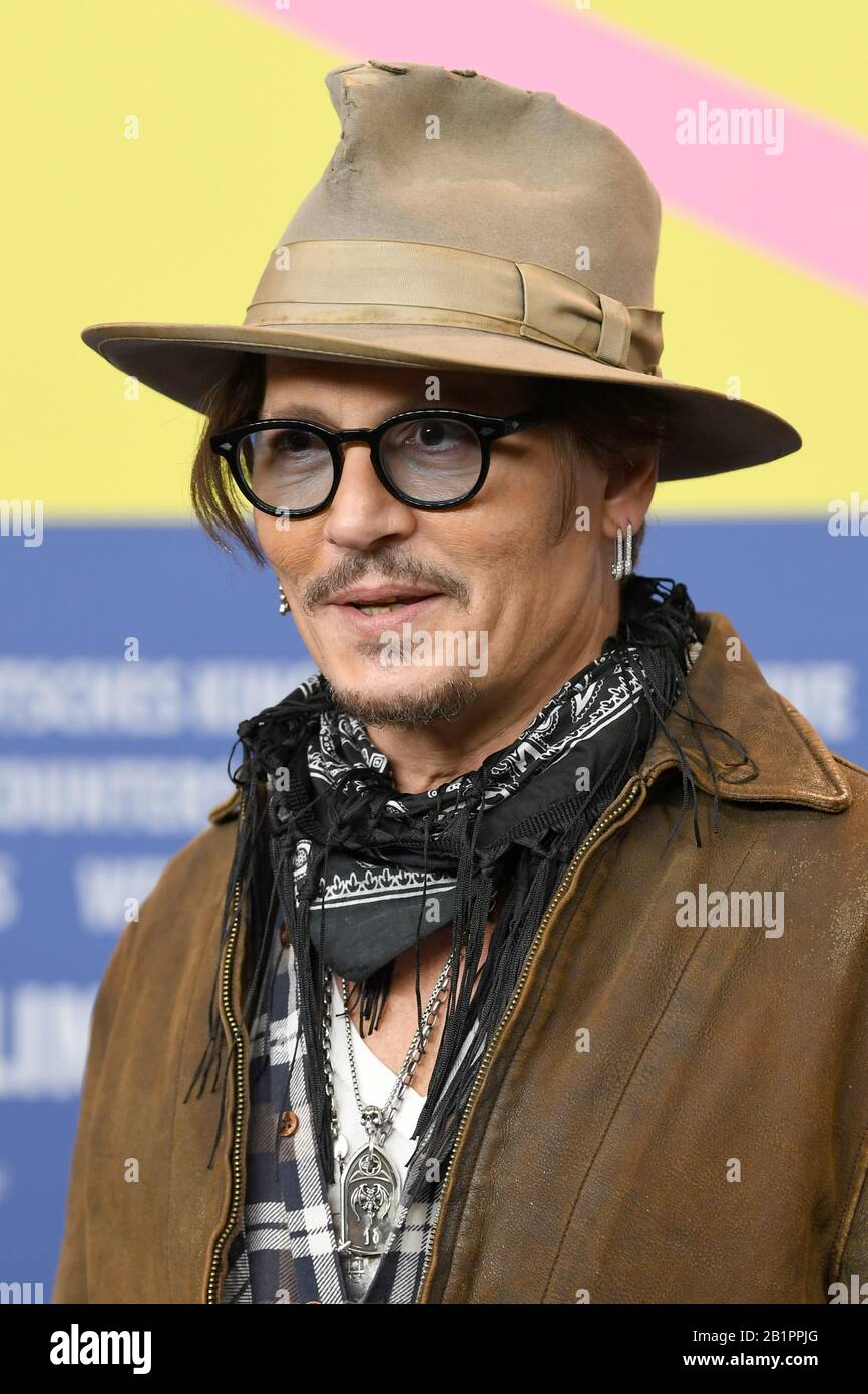 Johnny Depp assiste à la conférence de presse de Minamata au 70ème Festival du film de Berlin à Berlin, Allemagne. 21 Février 2020 © Paul Treadway Banque D'Images