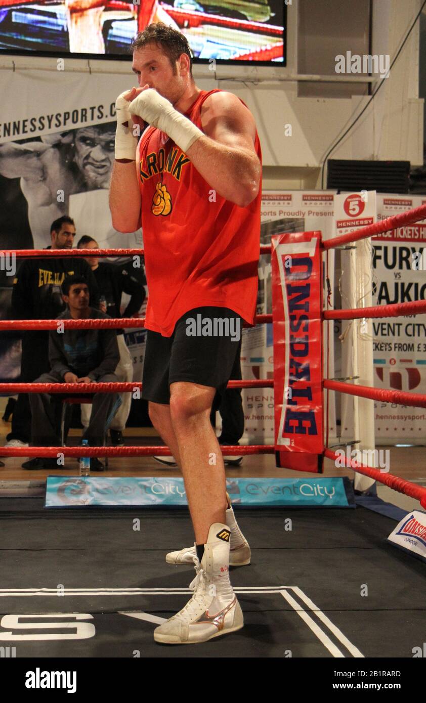 Manchester, Champion Du Monde De Boxe Britannique Tyson Fury, S'Entraîne Au Crédit De Trafford Centre Ian Fairbrother/Alay Stock Photos Banque D'Images