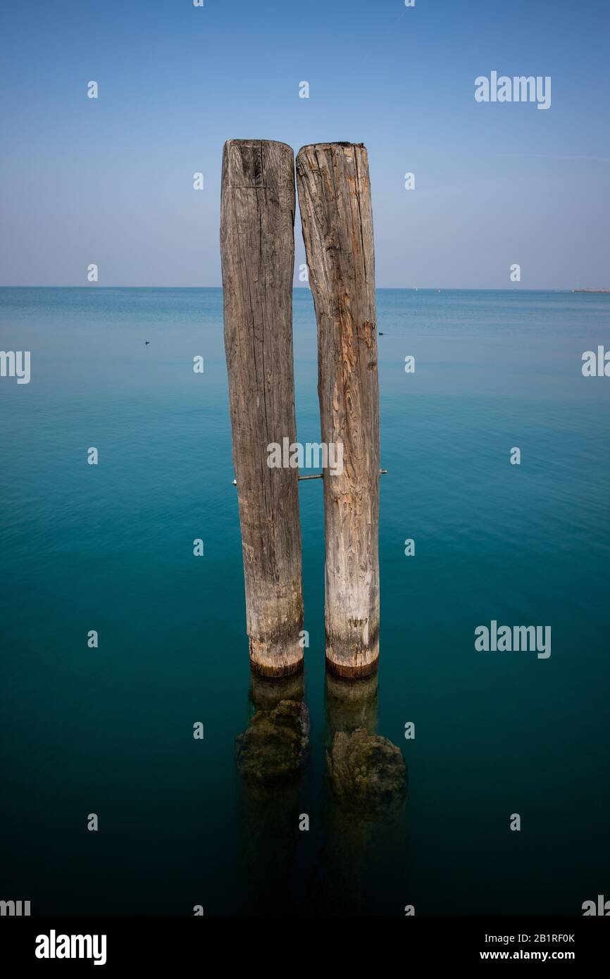 Vue sur le lac de Garde , Italie Banque D'Images