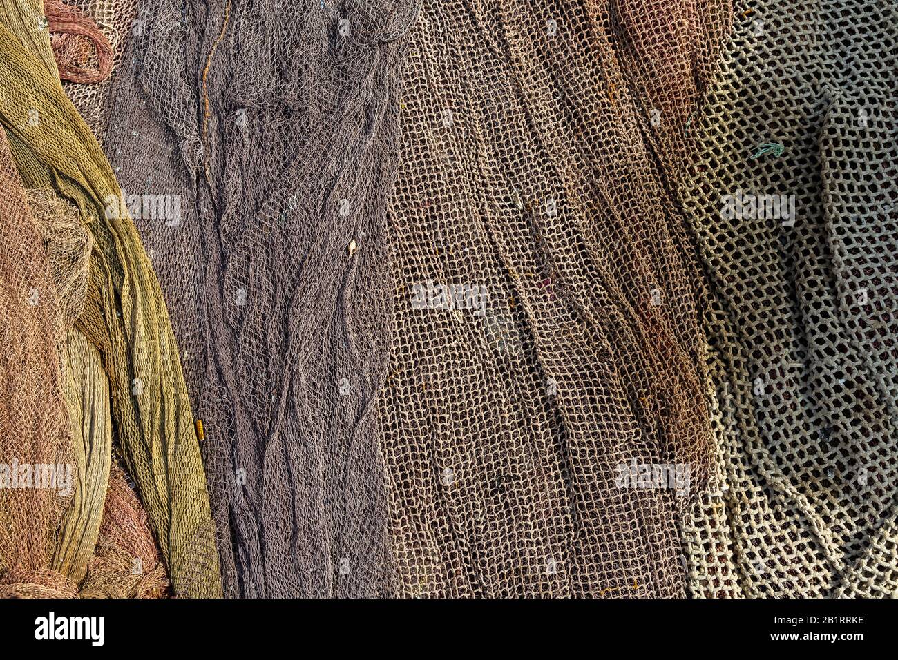 Filets de pêche disposés sur le port de pêche, Vélez-Málaga, Espagne Banque D'Images