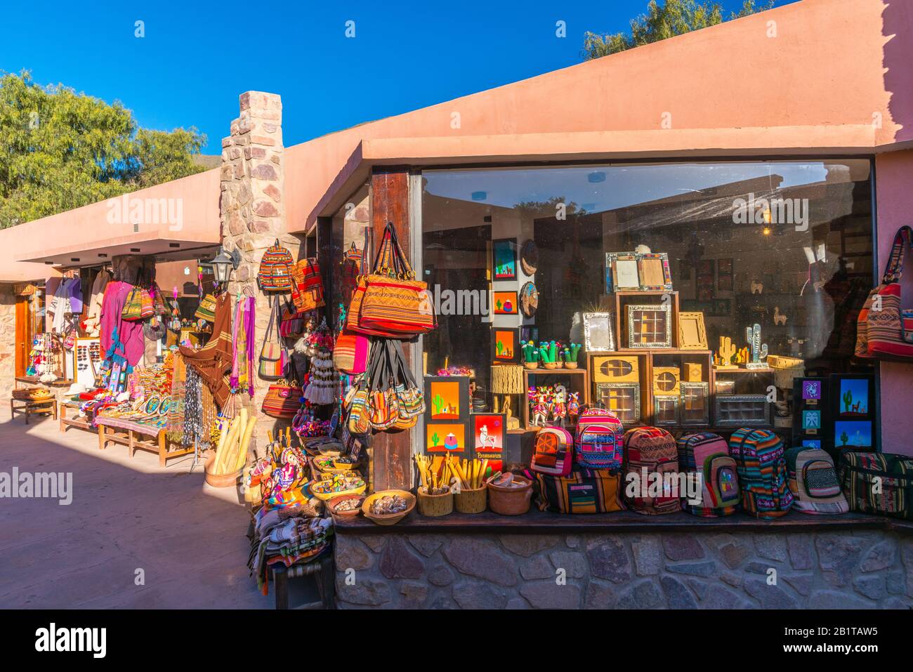 Week-end-marché à Purmamarca, Quebrada de Humahuaca, UNESCO World Heritage, Province Jujuy, NW Argentine, Amérique latine Banque D'Images