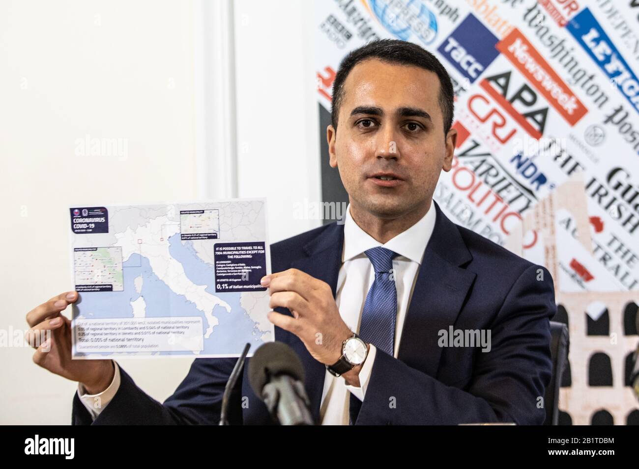 Le ministre italien des Affaires étrangères Luigi Di Maio lors de la conférence de presse de Coronavirus au bureau de presse à Rome. Banque D'Images