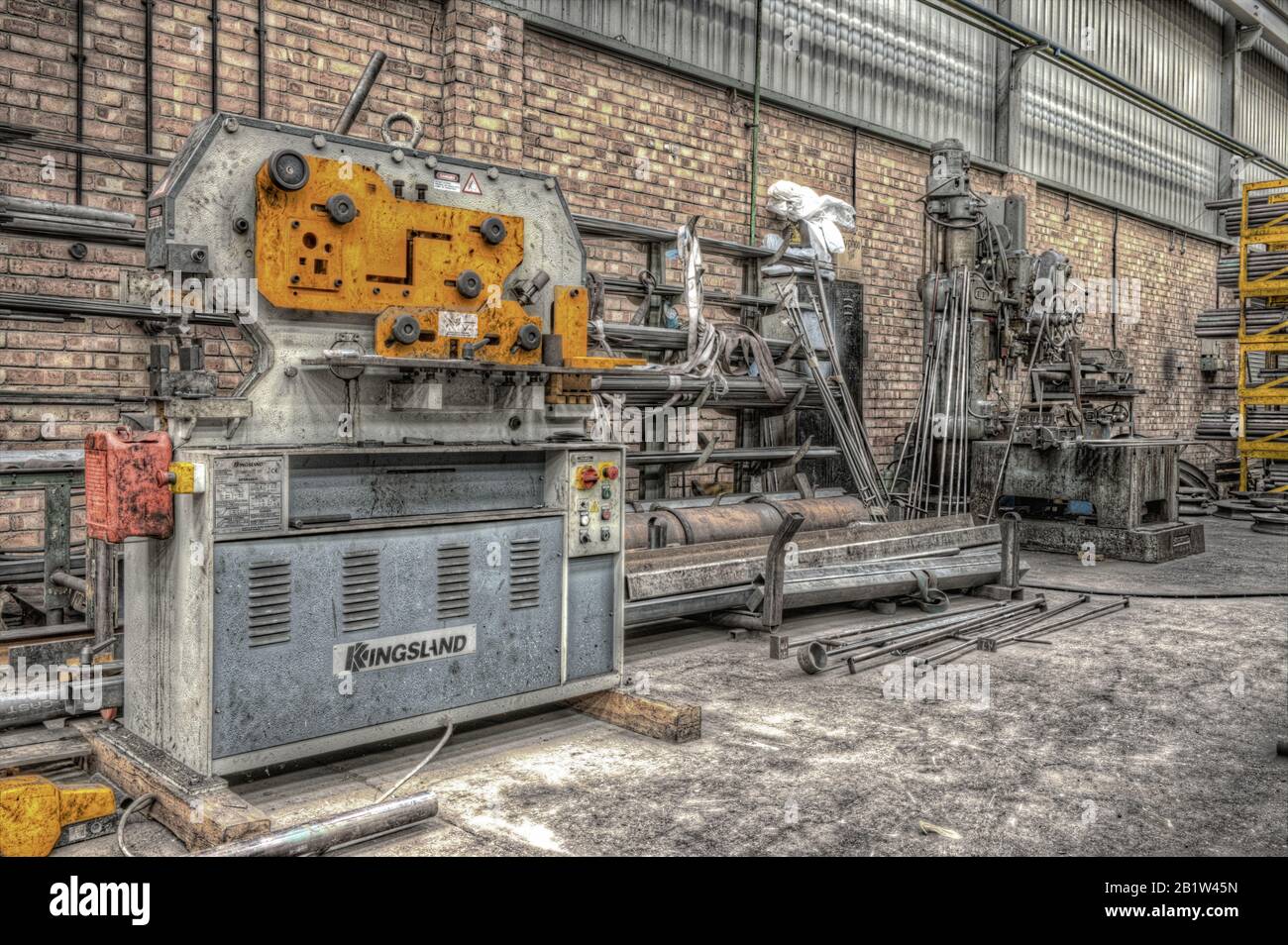 Usine de fabrication de tubes abandonnée en Angleterre. Banque D'Images