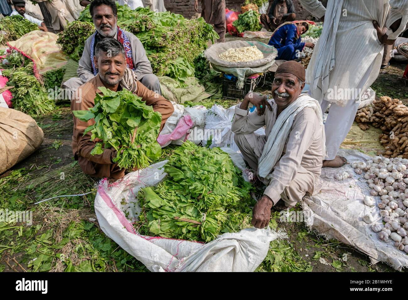 Lahore, Pakistan.: Commerce très actif sur le marché de gros des légumes de Lahore Banque D'Images