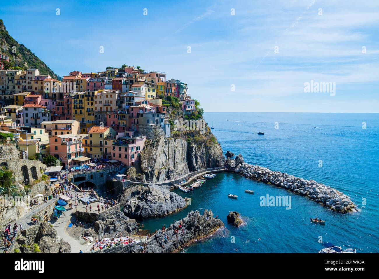 Manarola l'un des cinq villages côtiers du Parc National des Cinque Terre Banque D'Images