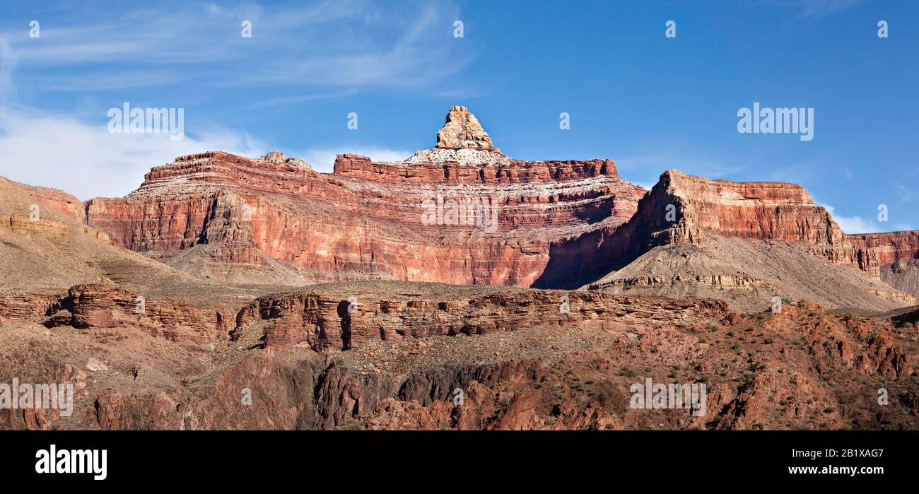 Temple de Zoroaster vu de dessous sur le sentier South Kaibab, parc national du Grand Canyon Banque D'Images