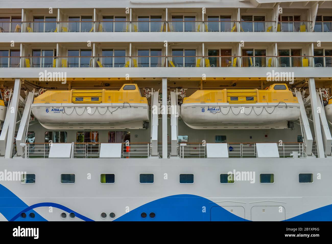 Rettungsboote, Kreuzfahrtschiff 'Aidasol', Schiffsanleger, Funchal, Madère, Portugal Banque D'Images