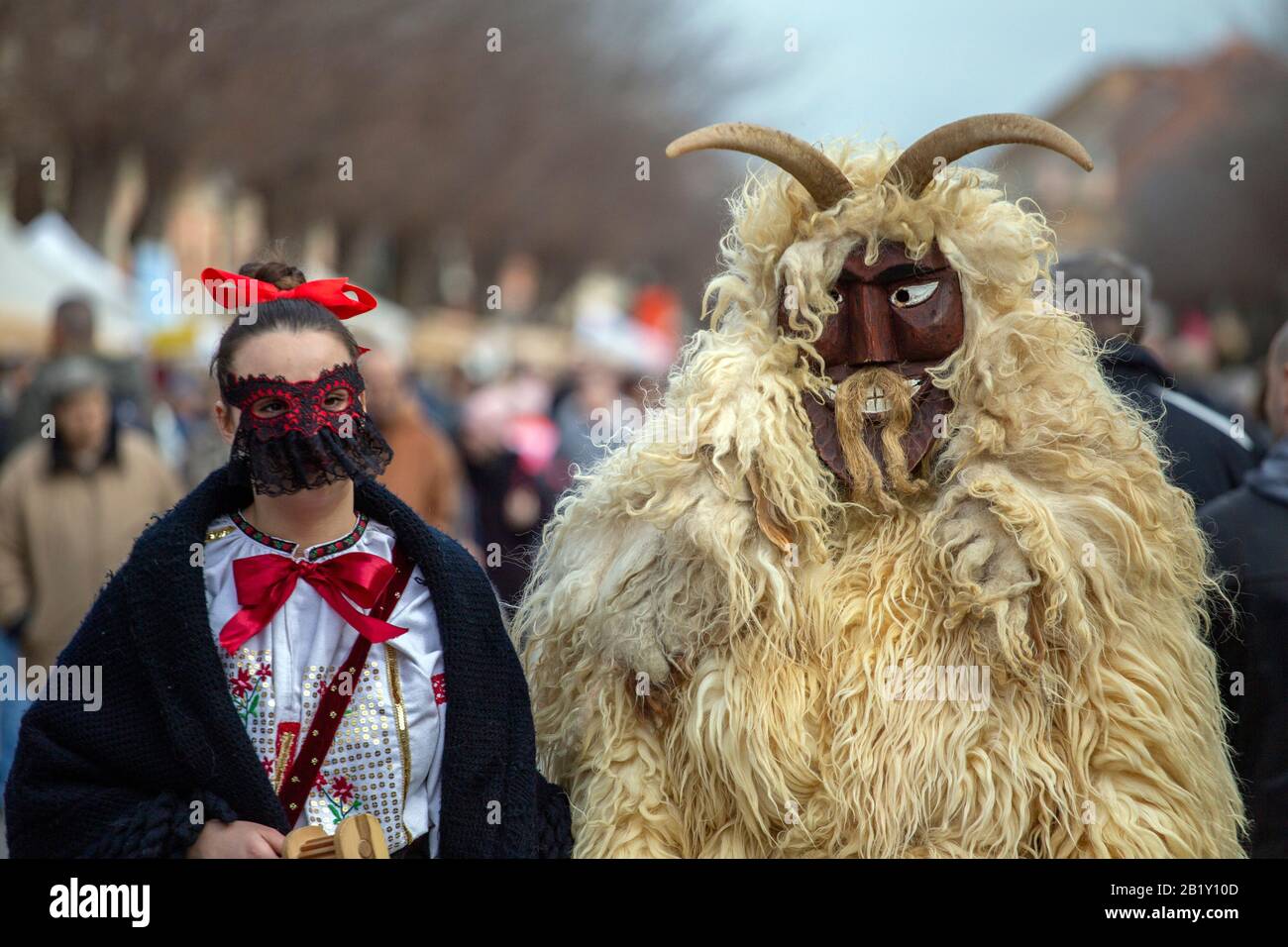 Busojaras (Buso-walking) une célébration annuelle mascarade du groupe ethnique Sokci vivant dans la ville de Mohacs, en Hongrie. Banque D'Images