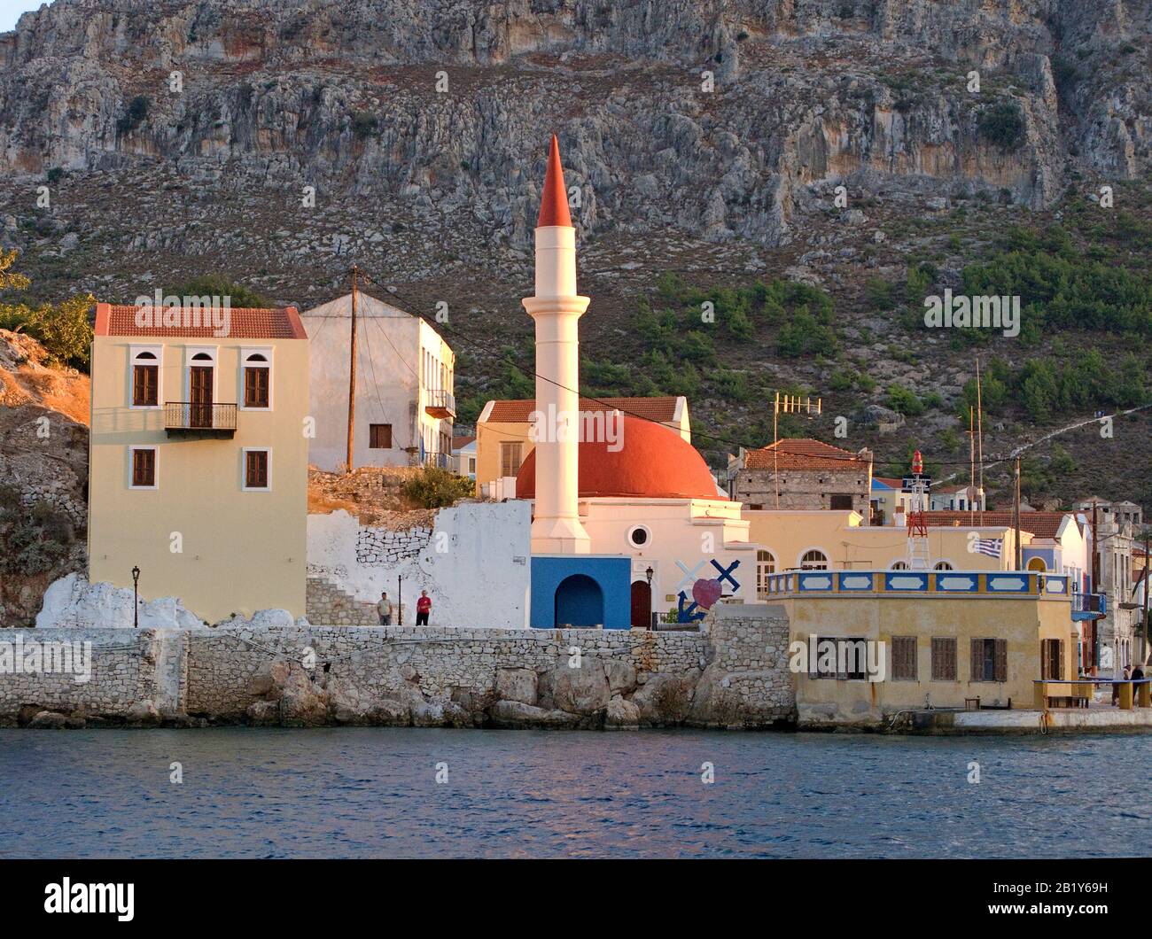 Ambiance nocturne sur l'île de Meis, également connue sous le nom de Kastellorizo, mosquée du 18 siècle, île de Meis, Grèce Banque D'Images