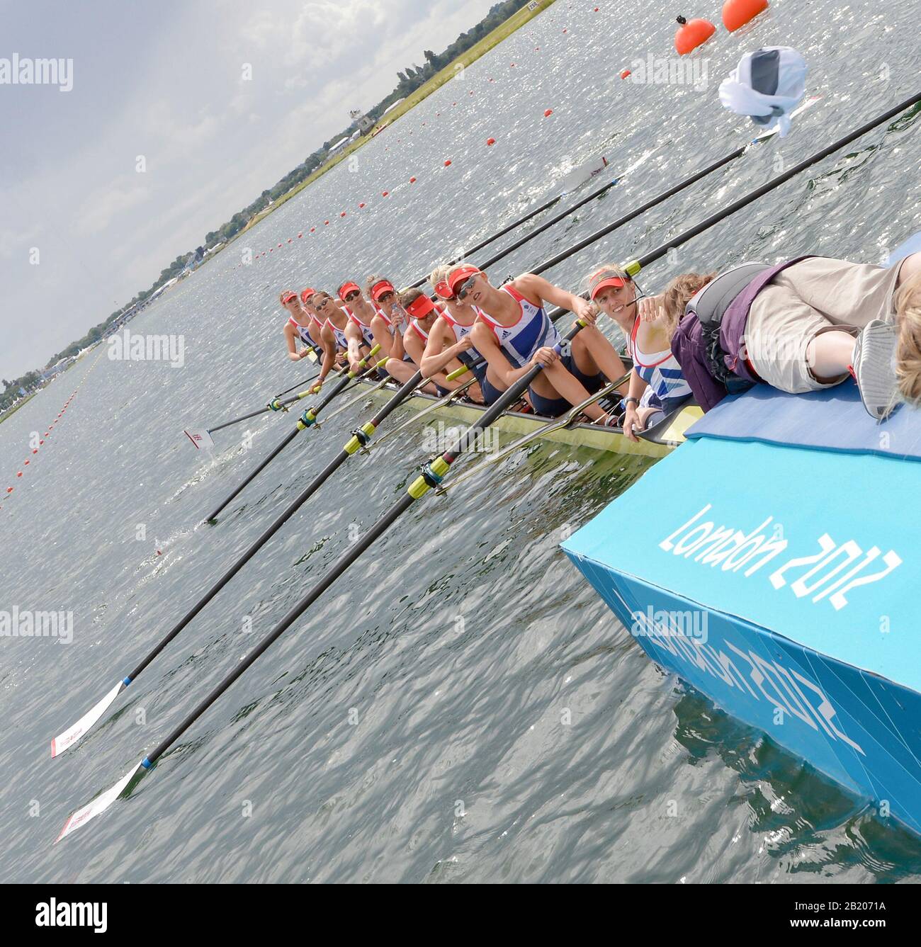 Eton Dorney, Windsor, Grande-Bretagne, Régate Olympique De Londres 2012, Dorney Lake. Eton Rowing Center, Berkshire[ Rowing]. Description; GBR W 8+ début d'une course. 11:46:11 Dimanche 29/07/2012 [Crédit Obligatoire : Peter Spurrier/Intersport Images] Banque D'Images
