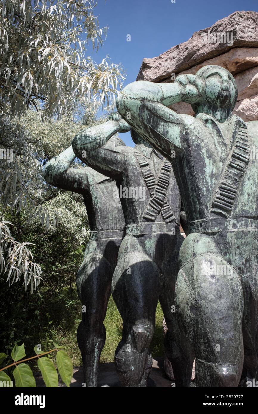 L'ART COMMUNISTE - KARL MARX, LES PARTISANS DE LA LENINE ET LES HÉROS DU PARTI OUVRIER RÉUNIS EN UN SEUL ENDROIT - SOUVENIR PARK BUDAPEST - L'ERA SOVIÉTIQUE - L'ART OFFICIEL COMMUNISTE © FRÉDÉRIC BEAUMONT Banque D'Images