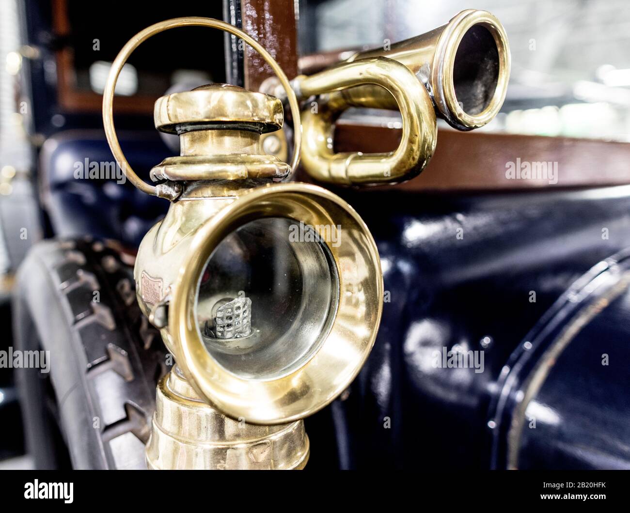 Le Klaxon Et La Lumière Sur L'Unic 12/16 Taxi Le Classic Car Show Londres 2020 Banque D'Images
