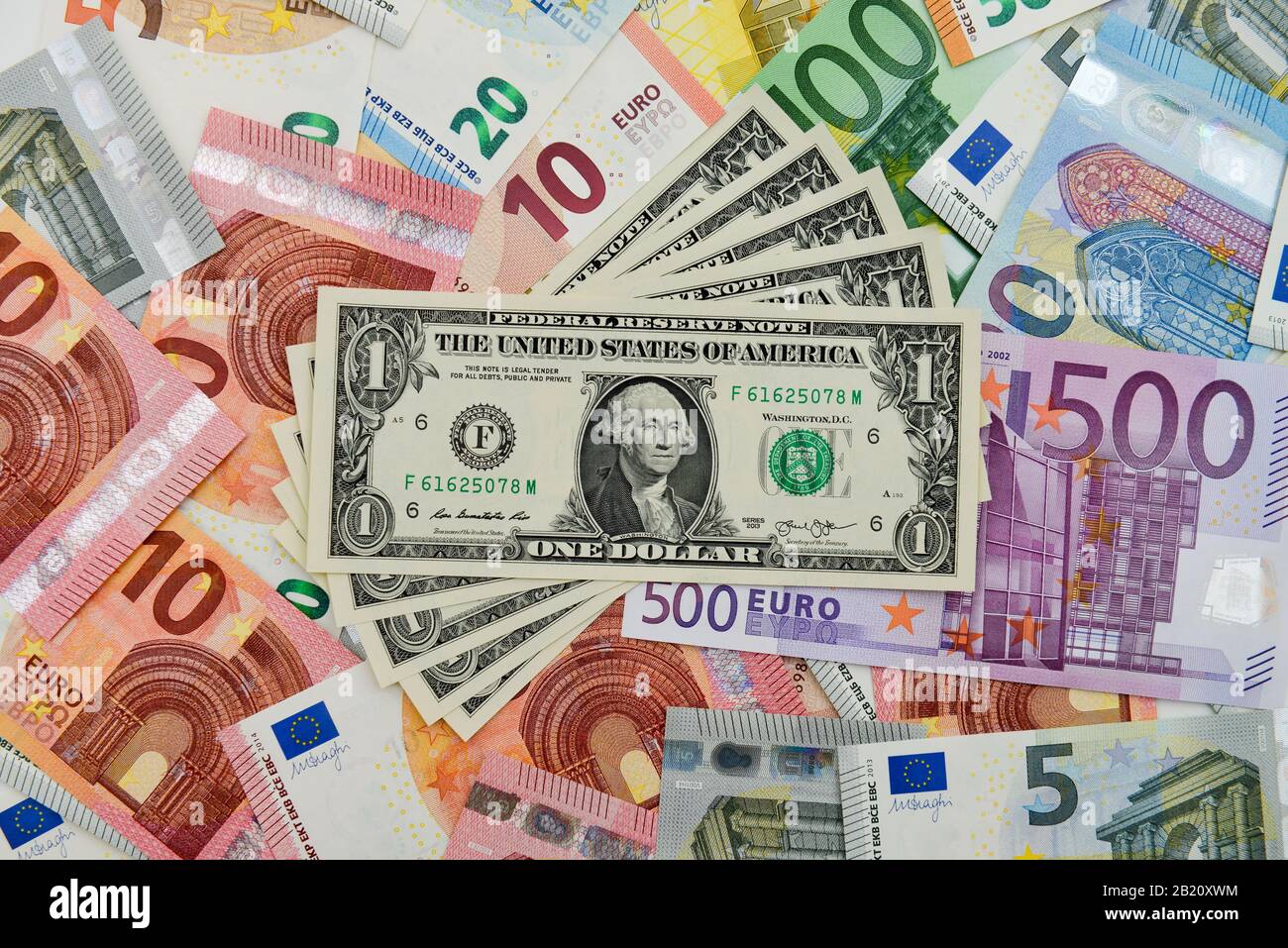 Dollarscheine, Euroscheine Banque D'Images