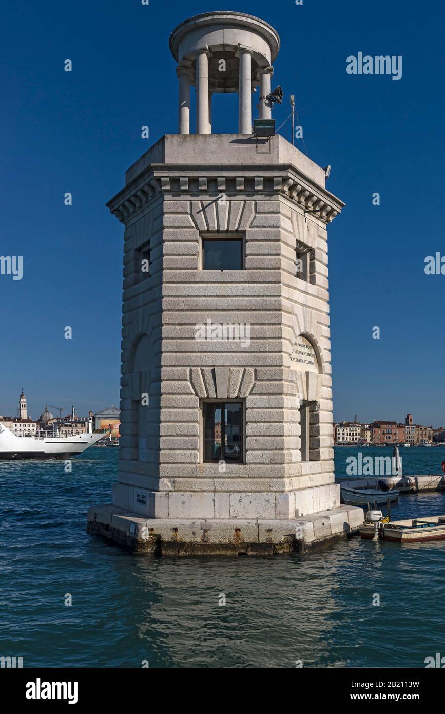 Phare de l'île de San Giorgio Maggiore, Venise, Vénétie, Italie Banque D'Images