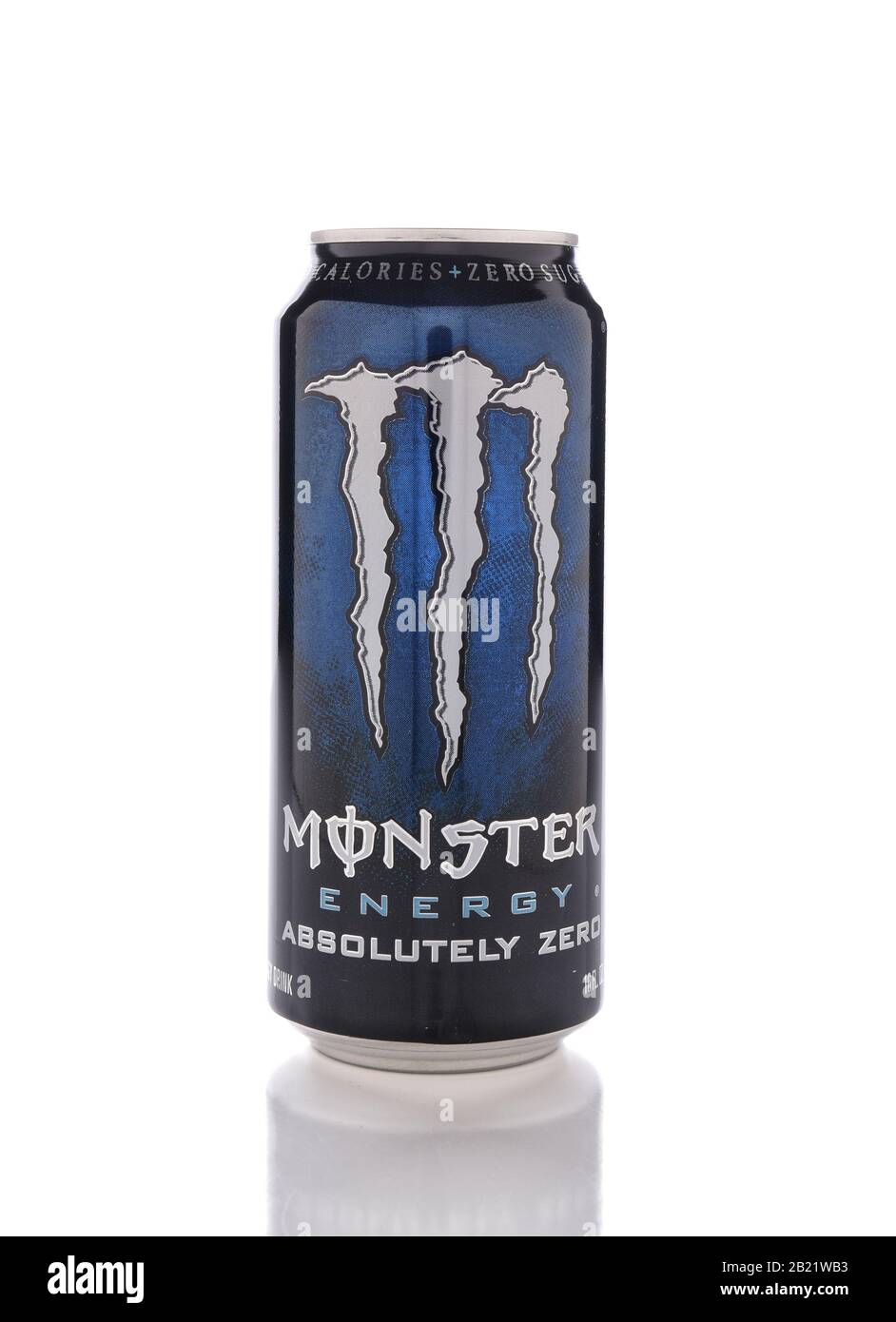 Irvine, CA - 13 janvier 2017: Une CAN de Monster Energy Absolument zéro. Introduit en 2002 Monster a maintenant plus de 30 boissons différentes avec un haut caffei Banque D'Images