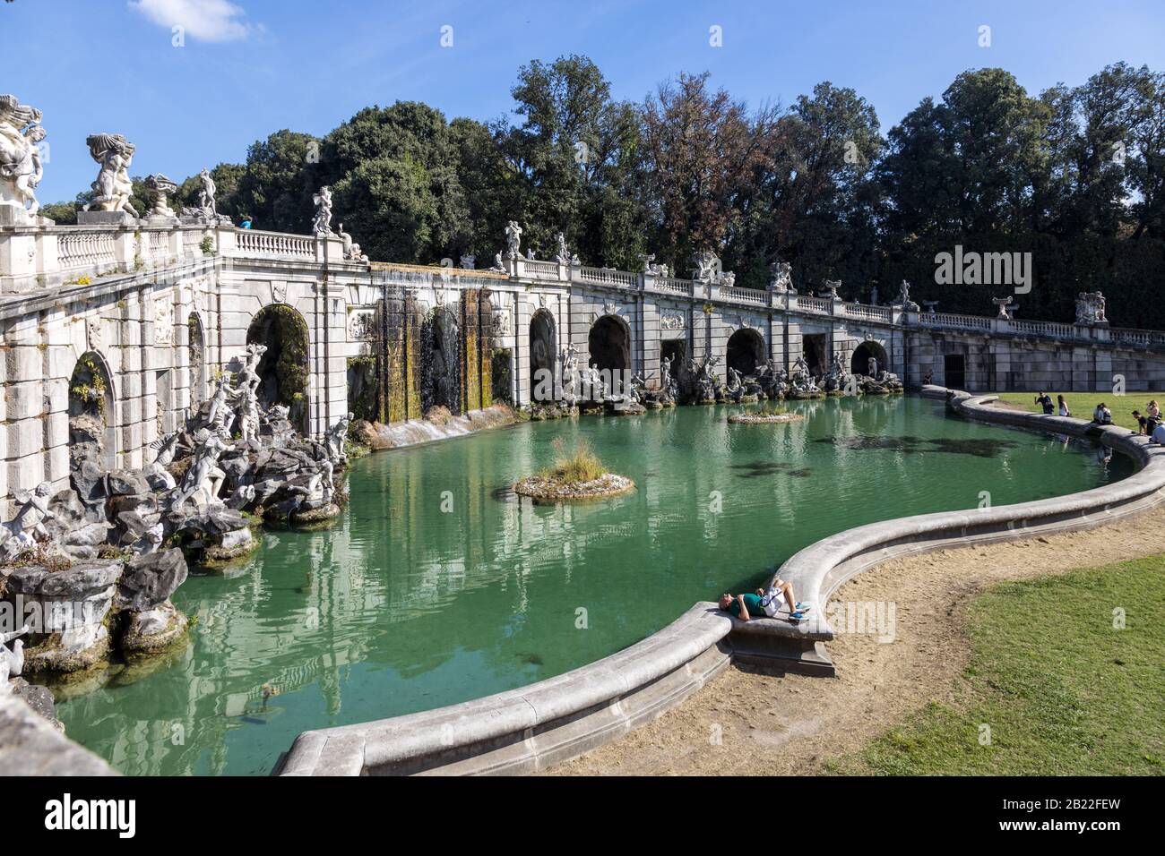 Italie, CASERTA - 19 octobre 2019 : le Palais Royal et les jardins de Caserta (Palazzo Reale di Caserta), construit au XVIIIe siècle, ancienne résidence baroque de Banque D'Images