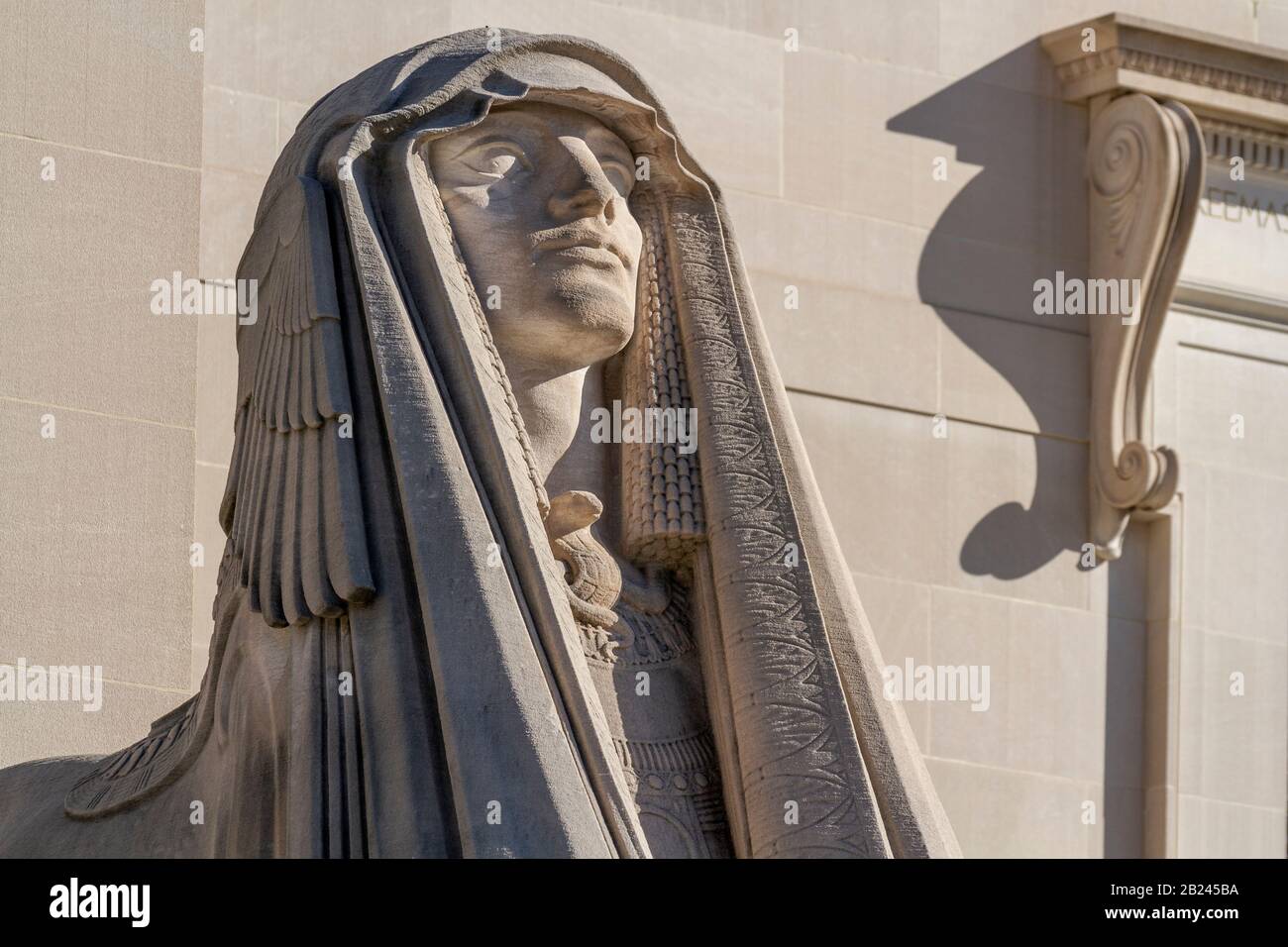 Statue du Sphinx de la Maison du Temple, siège du Conseil suprême, 33°, Rite écossais de la Franc-maçonnerie ancien et accepté, Washington, DC, Etats-Unis Banque D'Images