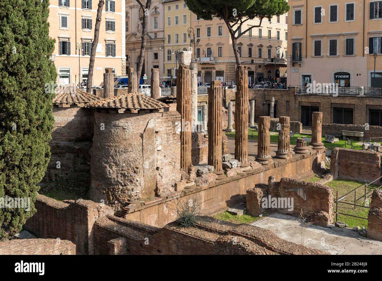 Place Largo di Torre Argentina, Rome, Italie Banque D'Images