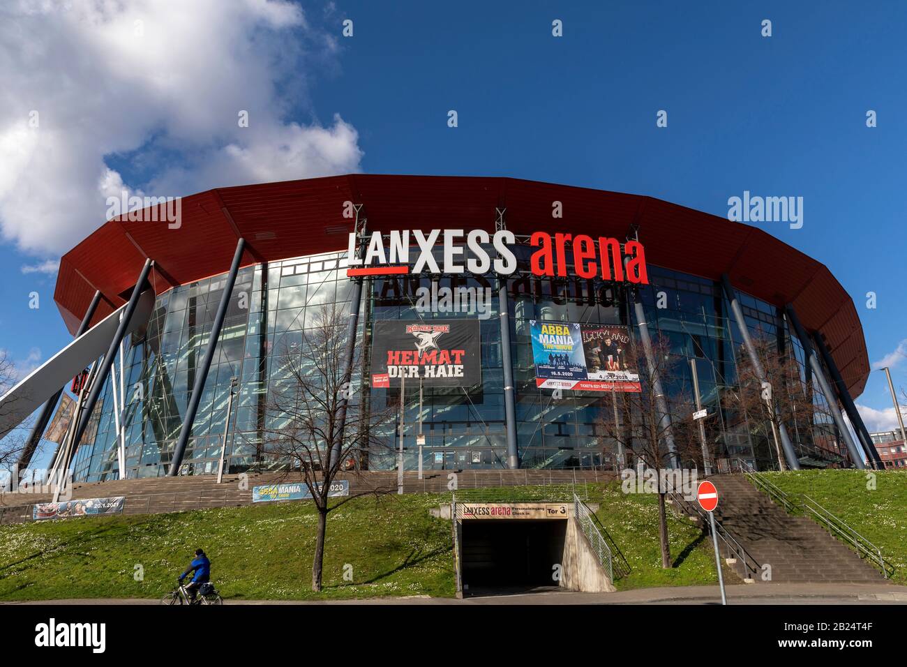 Lanxess Arena à Cologne est la patinoire de l'équipe de hockey sur glace Kölner Haie Banque D'Images