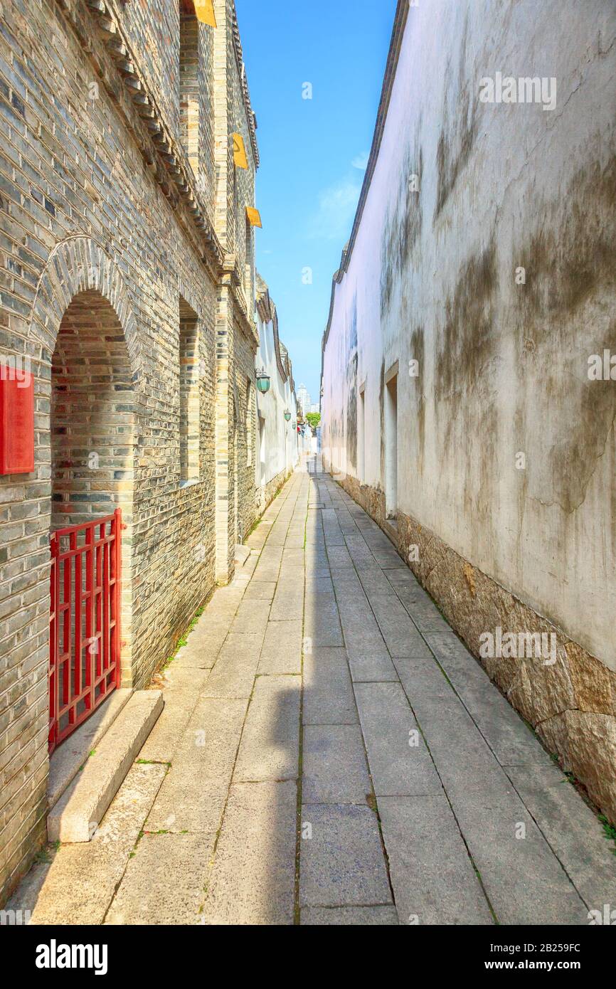 Le pavé se termine par des rues étroites et des cours dans un quartier résidentiel chinois traditionnel, les Trois allées et Sept voies, Fuzhou, Fujian, Chine Banque D'Images