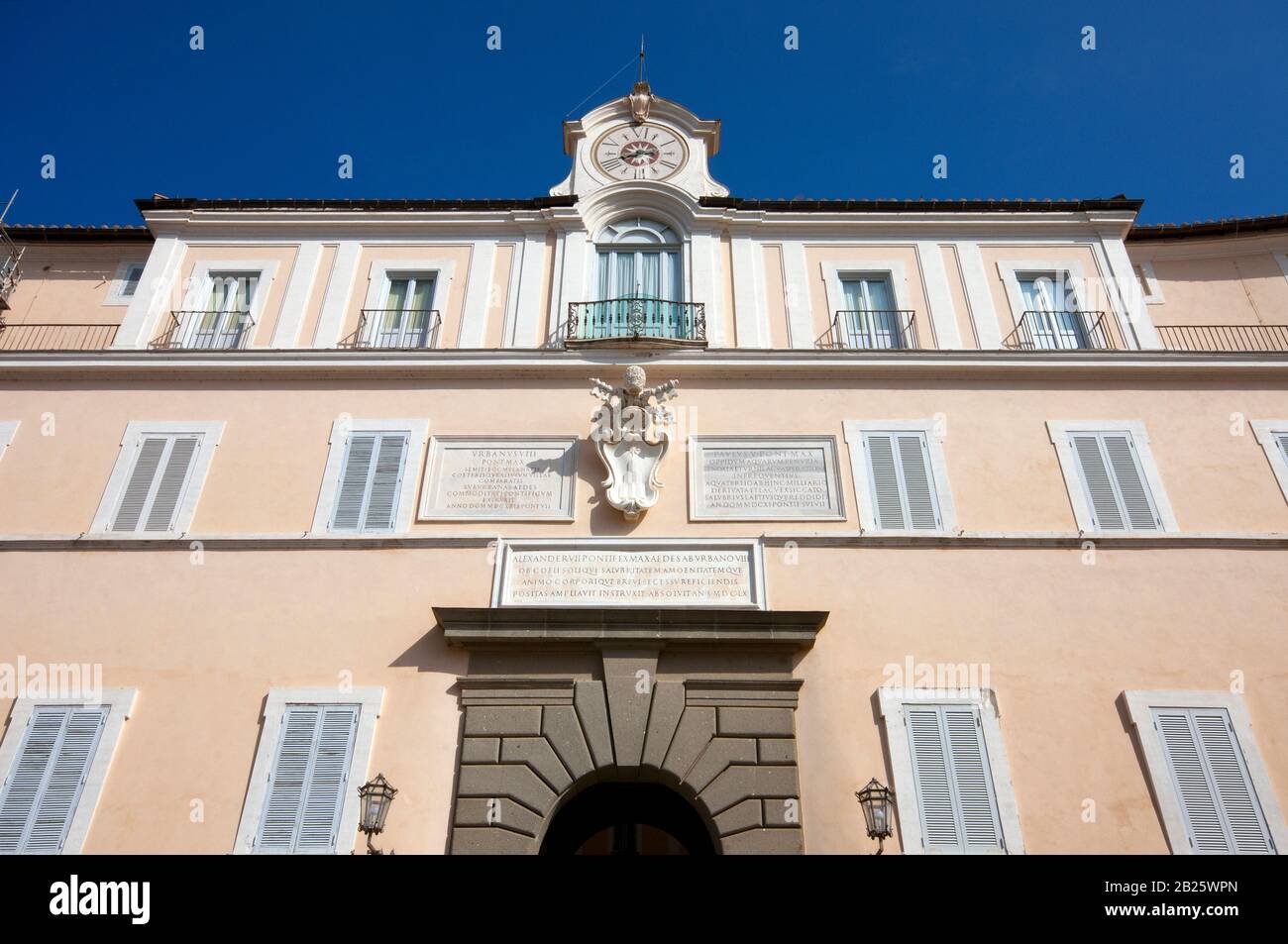 Palais Apostolique (ancienne résidence d'été du Pape et maintenant musée), Castel Gandolfo, Lazio, Italie Banque D'Images