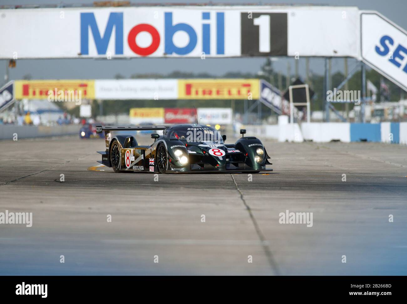 Bentley Speed 8 lors de la course de 12 heures Sebring 2003 Banque D'Images